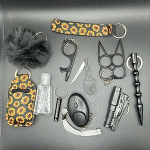 HOST PICK New Black 11-Piece Self Defense Keychain w/Kitty Knuckles